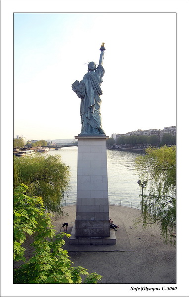 2006 - 05 - Statue de la liberte 1